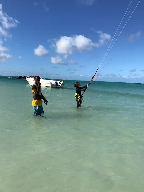 Leçon dans l’eau Kitesurf rodrigues