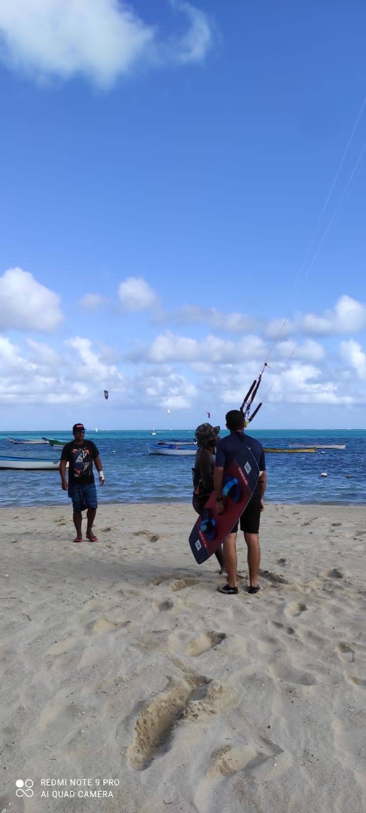 leçon sur la plage kitesurf rodrigues